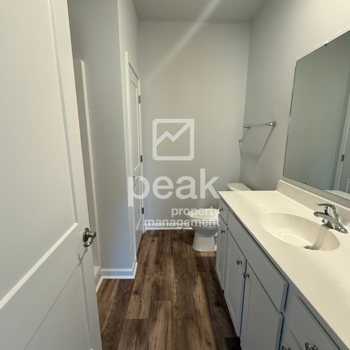 106 Founders Dr - Photo 4 of 18