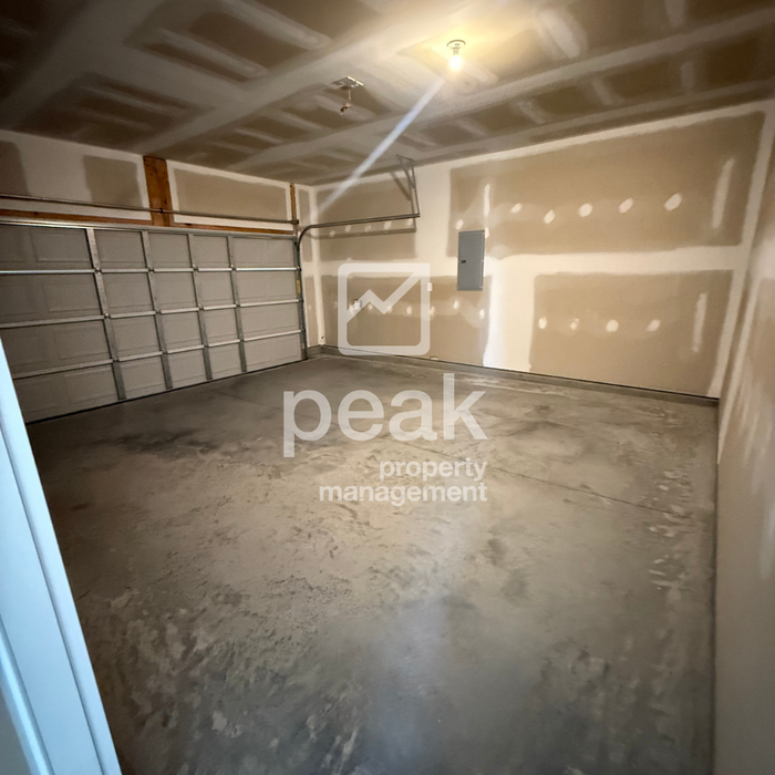 106 Founders Dr - Photo 7 of 18