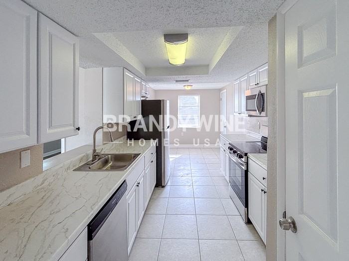 6135 Seabreeze Dr - Photo 6 of 26