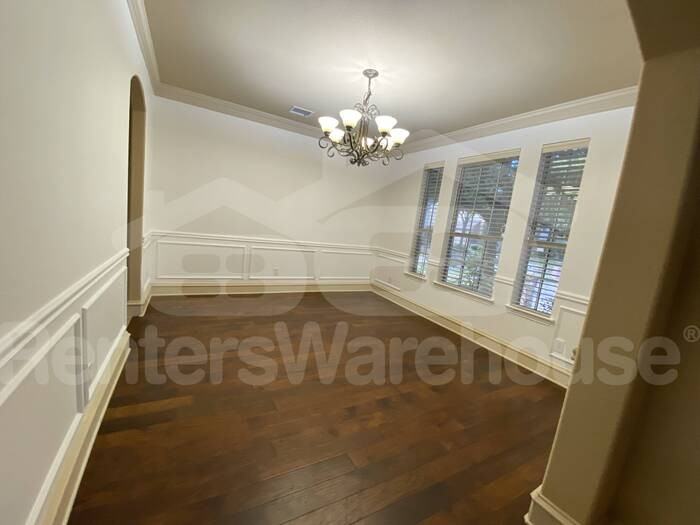 9528 Candlewood Dr - Photo 5 of 37