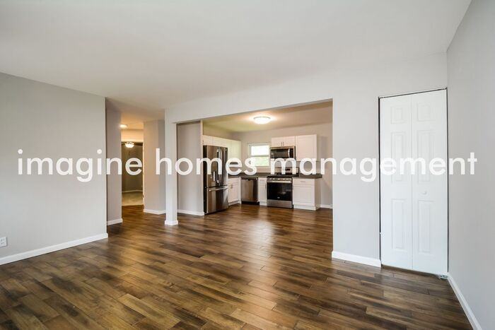 4340 Kym Dr - Photo 5 of 14