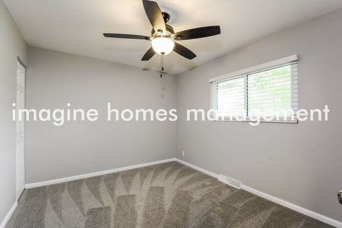 4340 Kym Dr - Photo 7 of 14