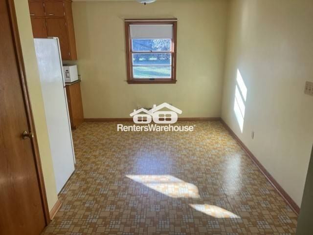 1951 Prior Ave N - Photo 4 of 11