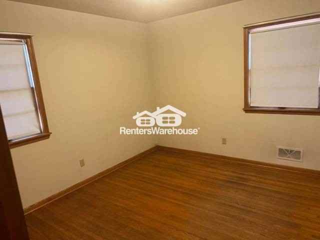 1951 Prior Ave N - Photo 7 of 11