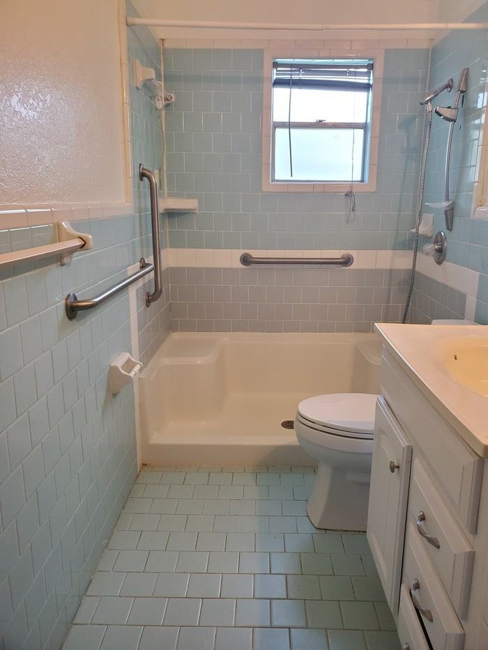 1421 W Madison Ave #A - Photo 6 of 7