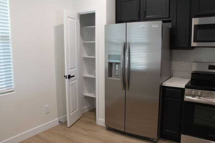 739 W Dana Dr - Photo 5 of 20