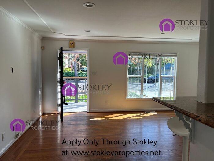 2427 Sycamore Ave - Photo 3 of 25