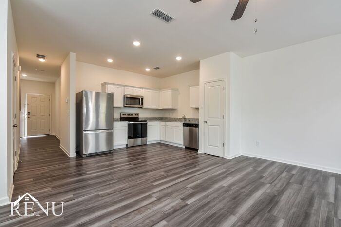 1473 Hyatt Cir - Photo 7 of 20