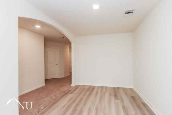 10506 Sweetwater Creek Dr - Photo 6 of 19