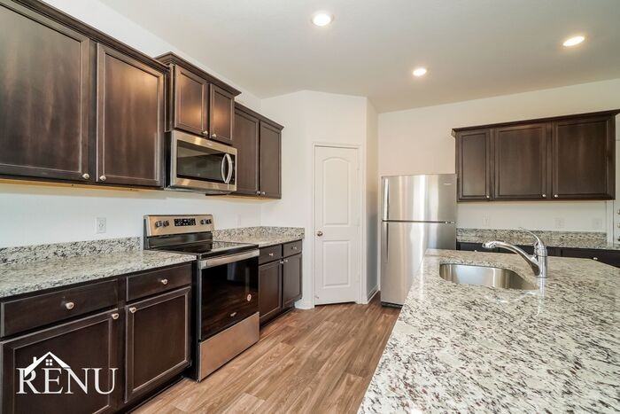 121 Fox Glen Trl - Photo 6 of 25