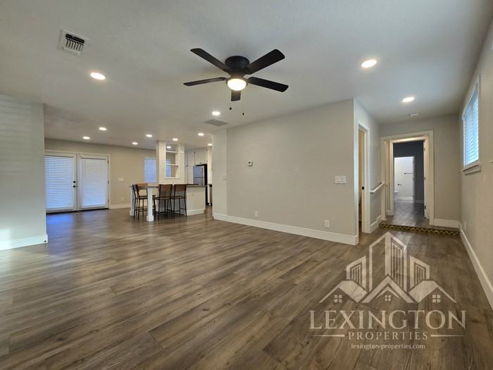 1300 Rowena Way #2 - Photo 5 of 28