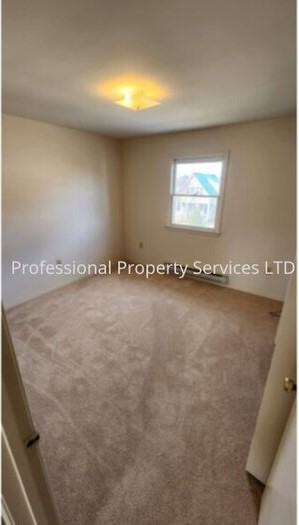 429 E Washington St #B - Photo 4 of 6