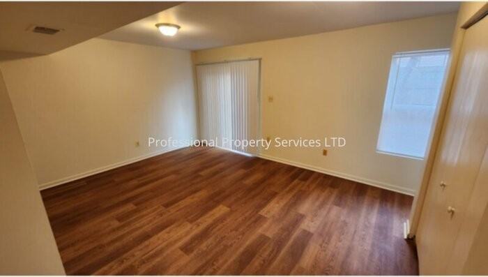 11239 Cristins Cir - Photo 5 of 29