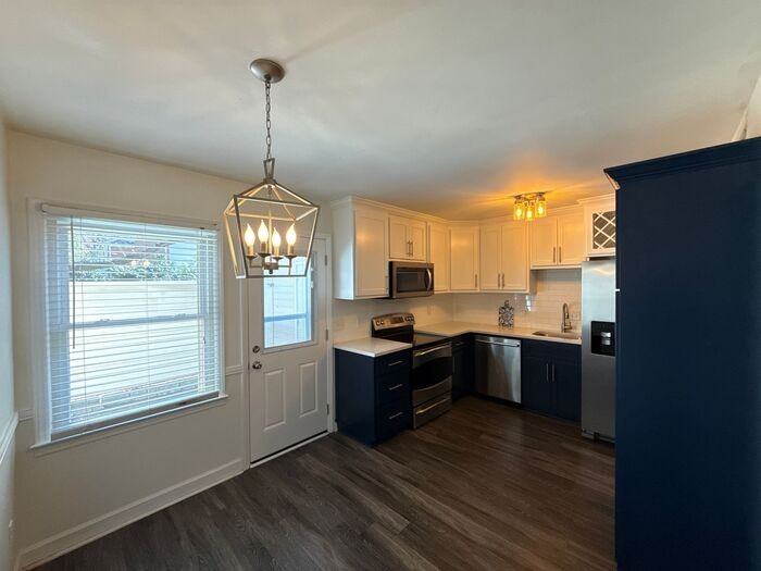 3726 Park Rd #J - Photo 6 of 16