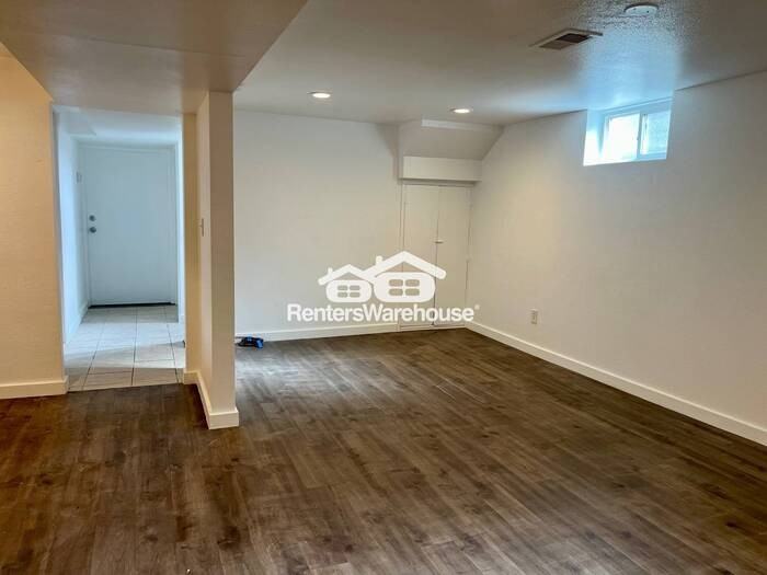 342 S Alcott St #B - Photo 4 of 11