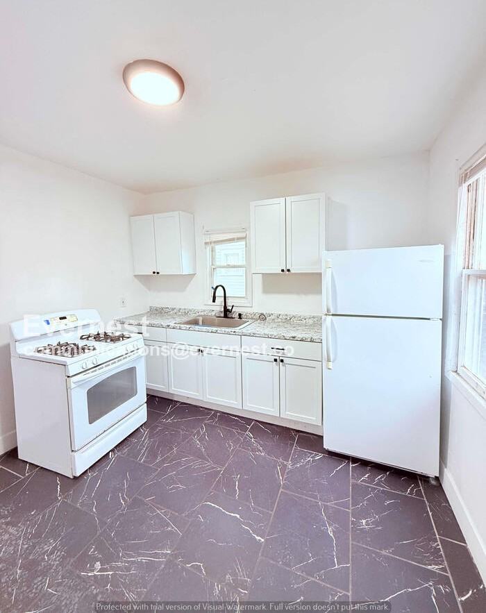 13279 Coyle St - Photo 2 of 21