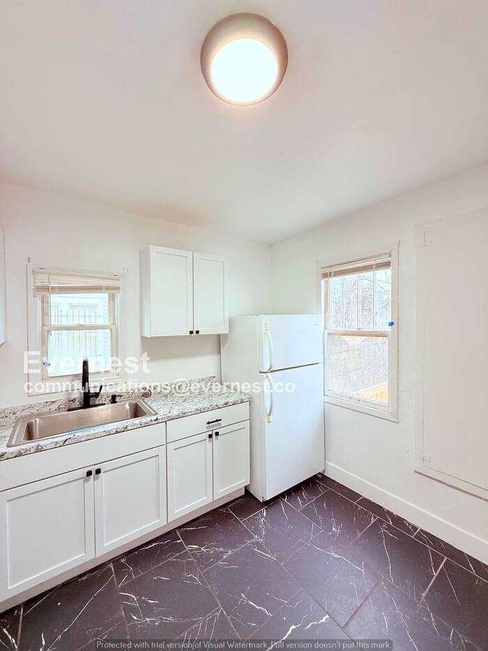 13279 Coyle St - Photo 3 of 21