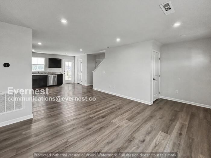 2005 Westchester Dr - Photo 4 of 18