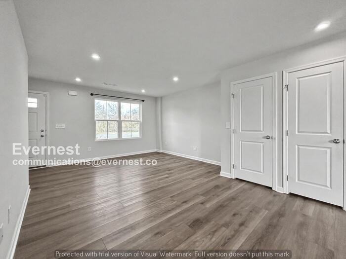 2005 Westchester Dr - Photo 5 of 18