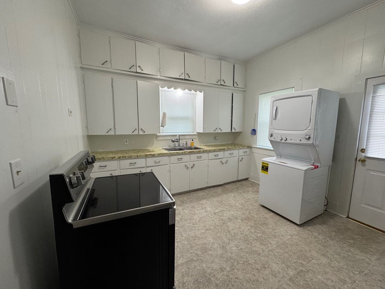 1700 S W St #NA - Photo 6 of 15