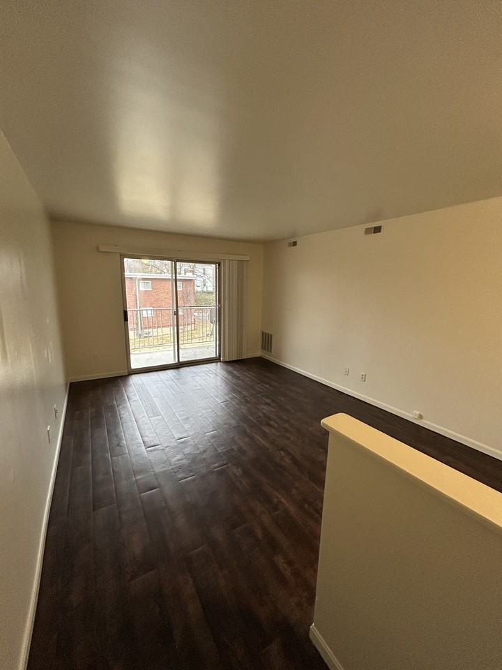 162 Richardson Pl #7