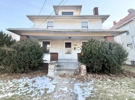 2300 9th St Sw #1 - Photo 1 of 1