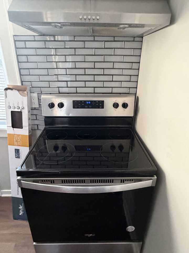 713 E 6th St #NA - Photo 4 of 17