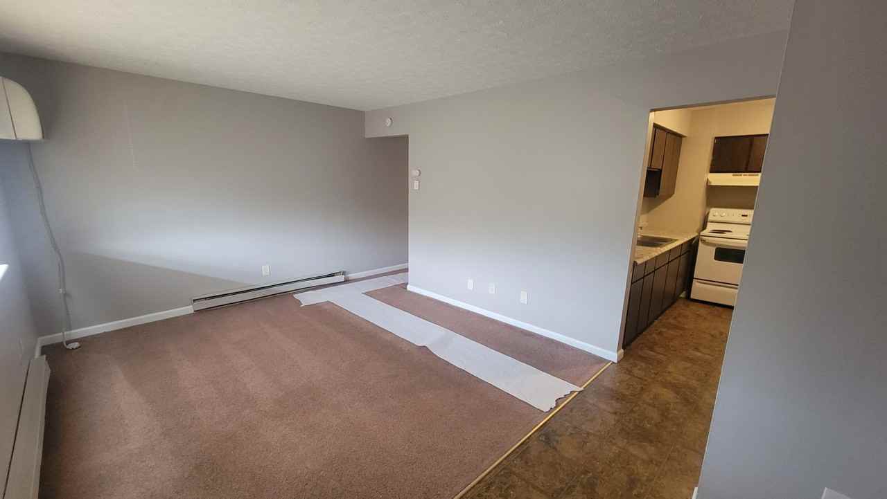 508 E Buchtel Ave #3A - Photo 5 of 9