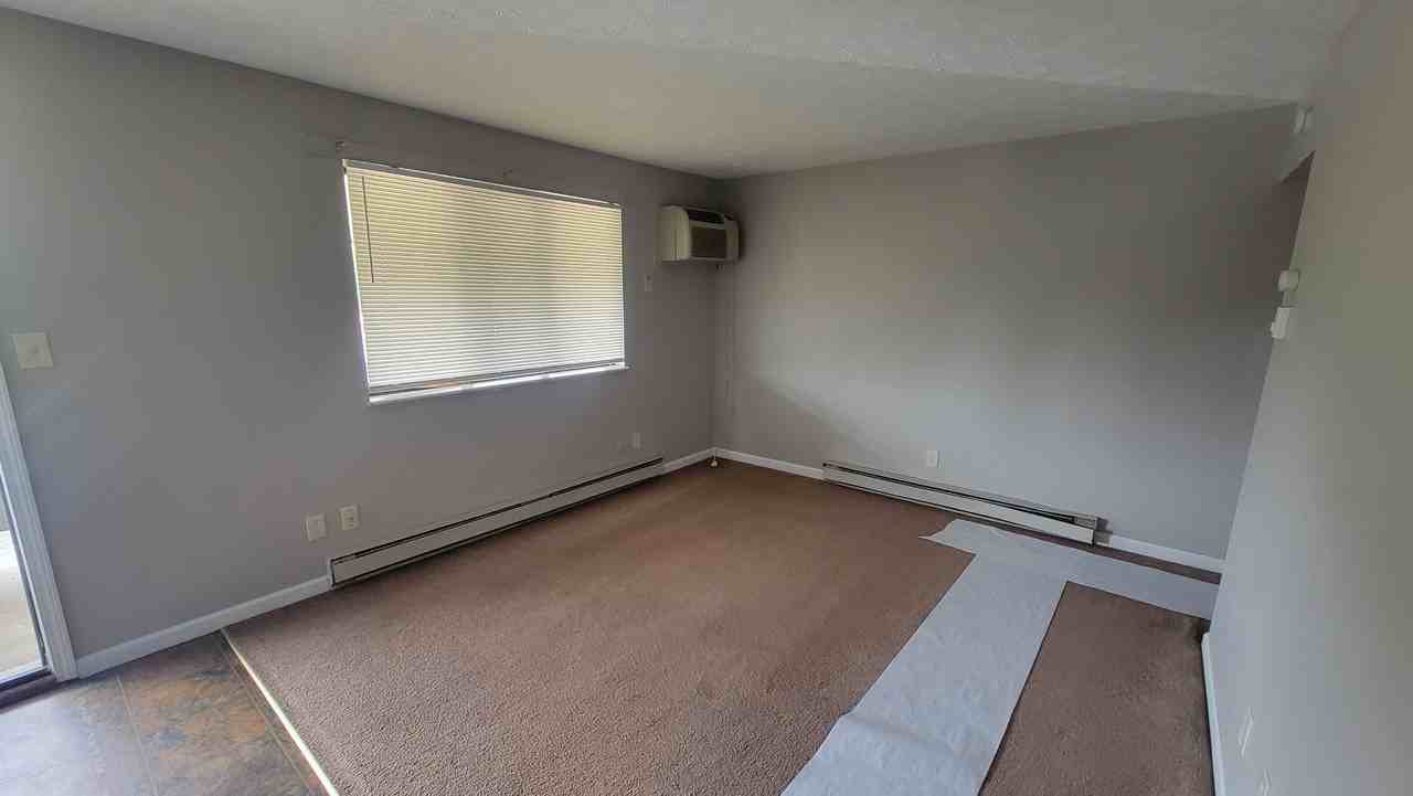 508 E Buchtel Ave #3A - Photo 6 of 9