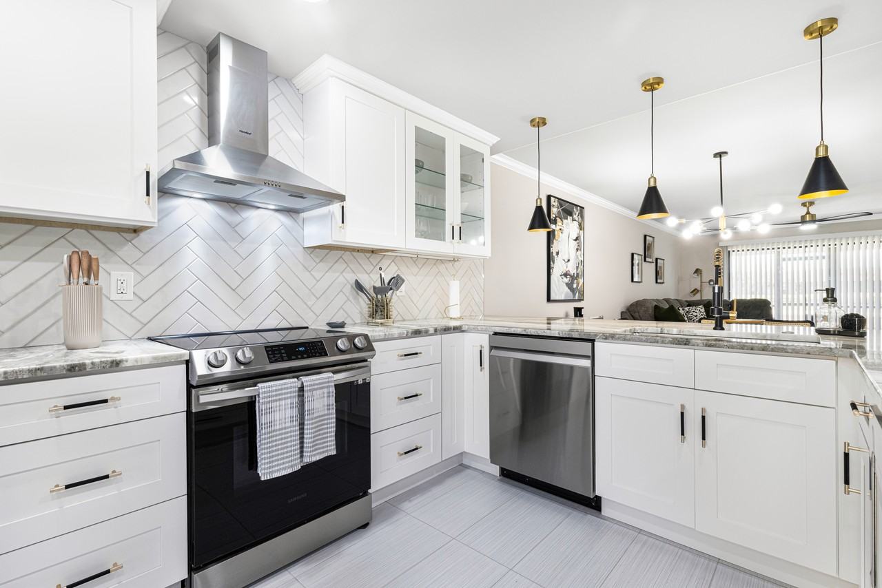 16321 Kelly Woods Dr #182 - Photo 5 of 25