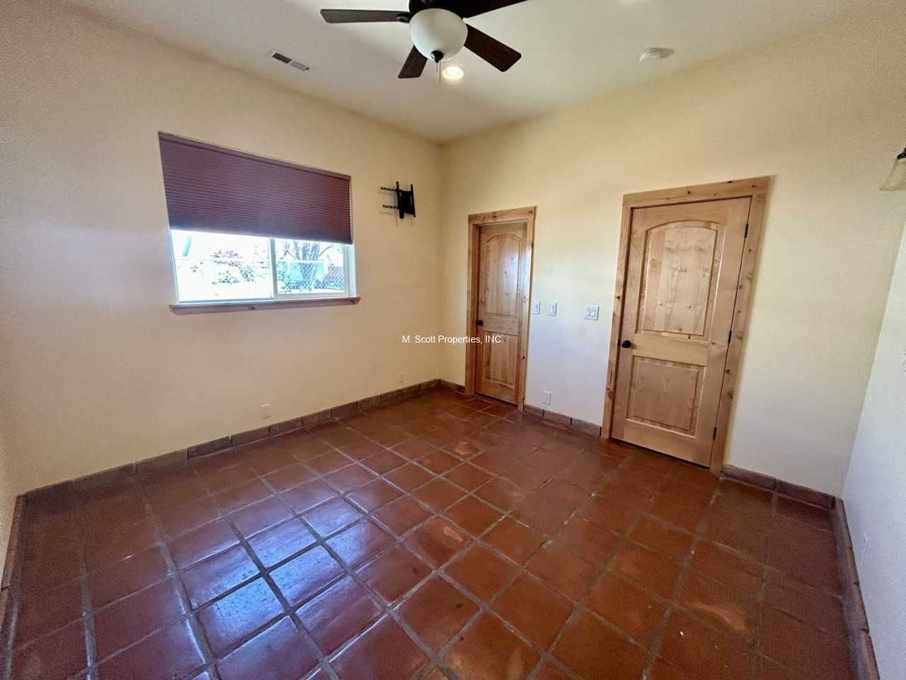 818 Long Valley Rd - Photo 6 of 8