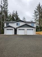 featured image of 1317 Park Ln #A