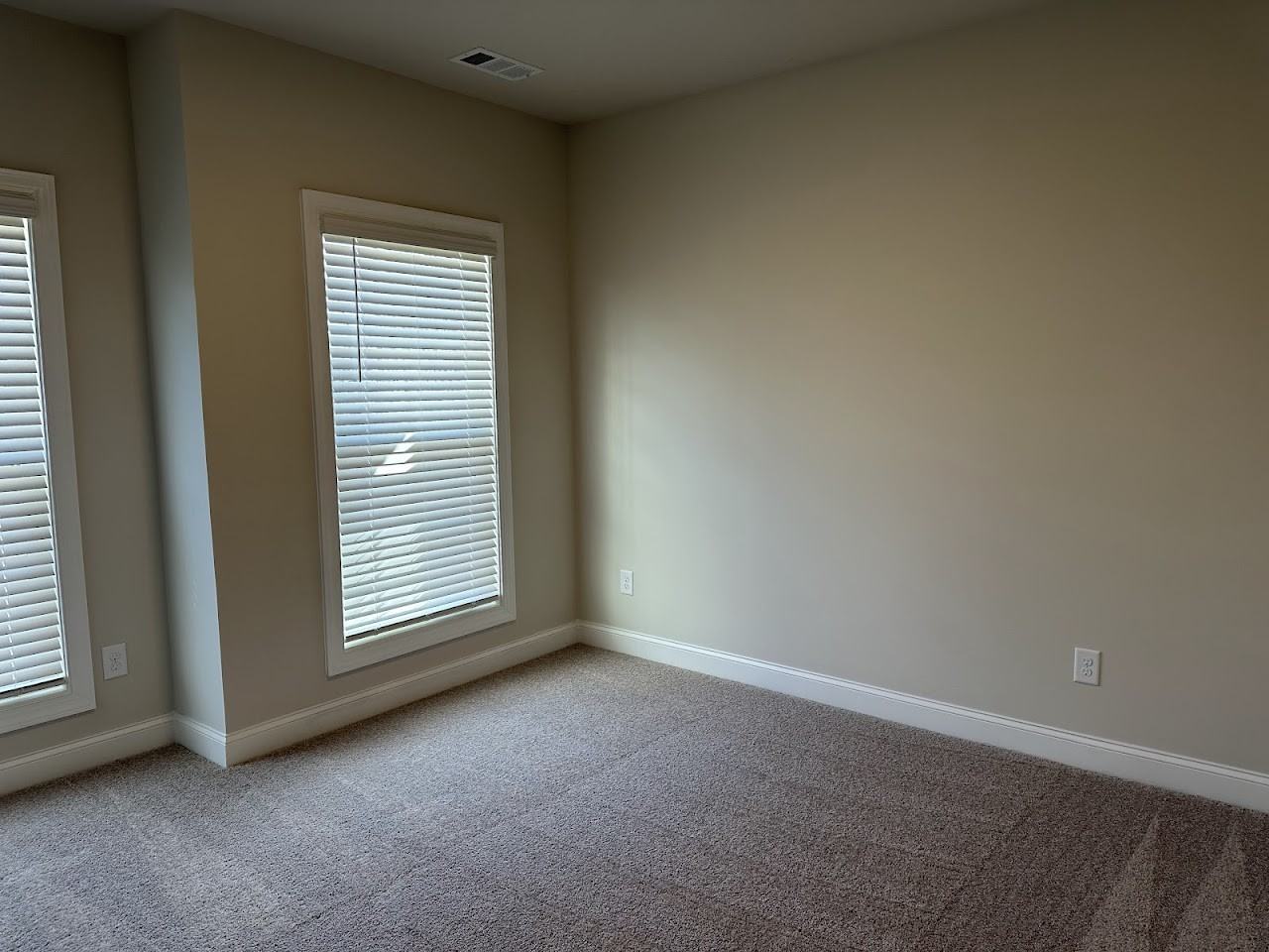 110 Stonehouse Dr #NA - Photo 6 of 17