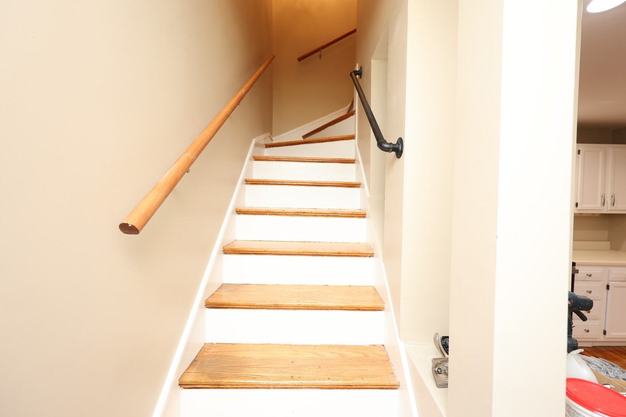 30 Alden St #1 - Photo 3 of 20