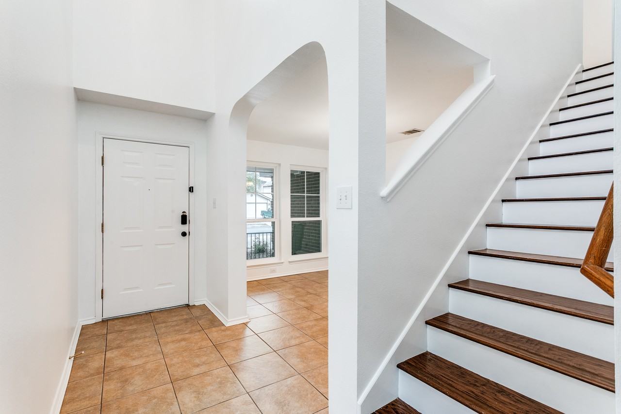 9038 Pinseeker #NA - Photo 3 of 25