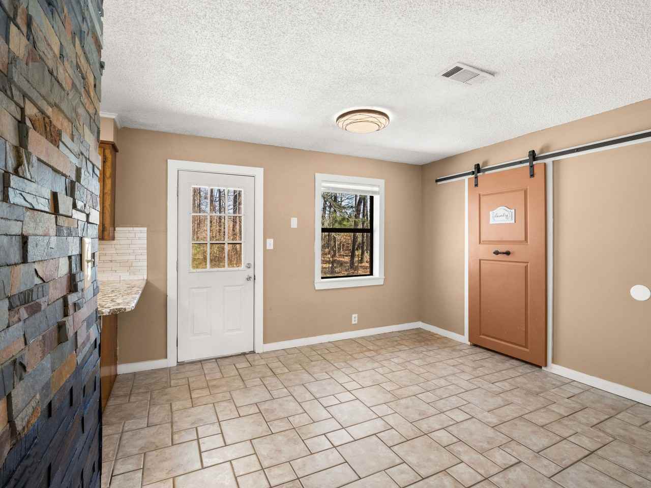 139 Cochran Rd #NA - Photo 7 of 13