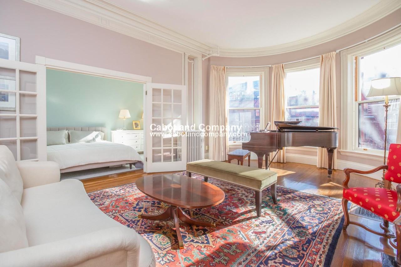 261 Marlborough St #7A