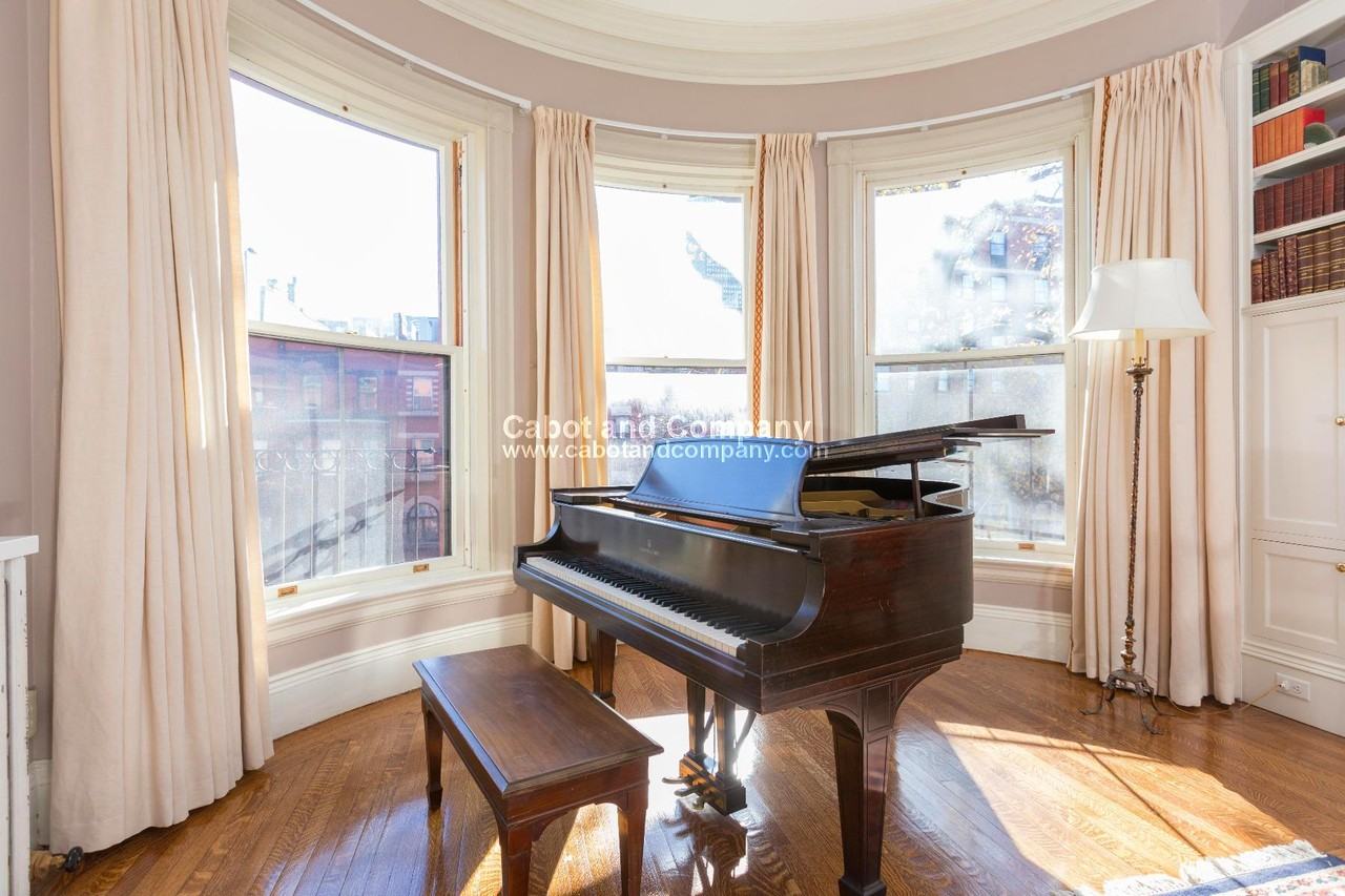 261 Marlborough St #7A - Photo 2 of 11