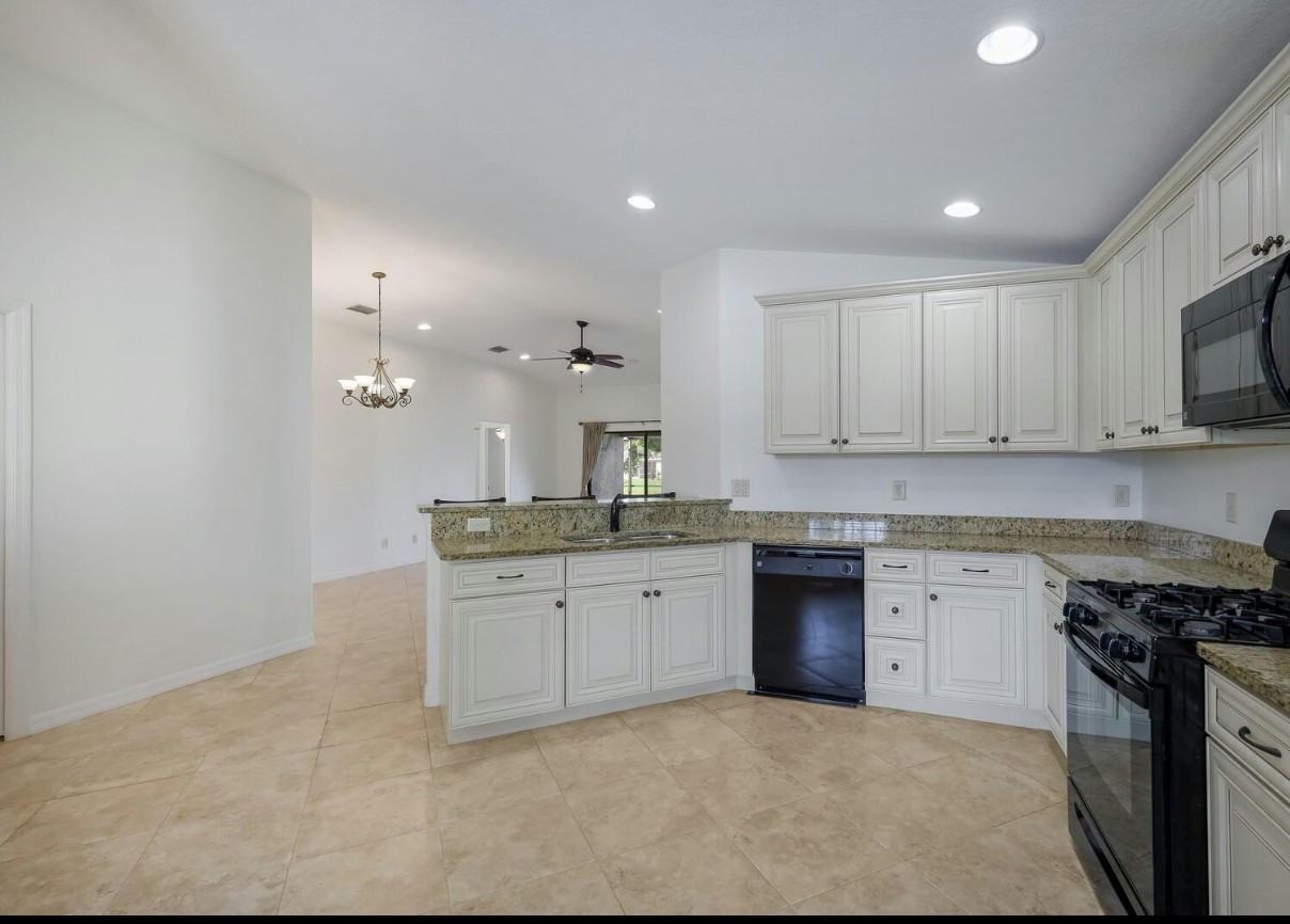 302 San Lorenzo Ct #NA - Photo 2 of 30