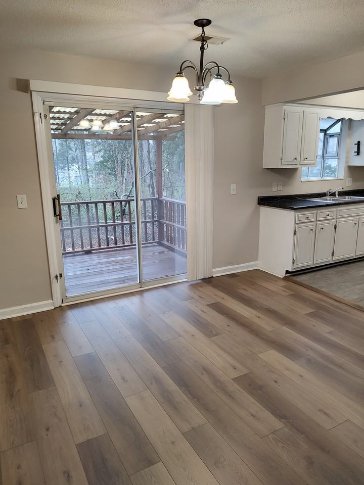 3155 Justin Towne Ct #NA - Photo 5 of 10