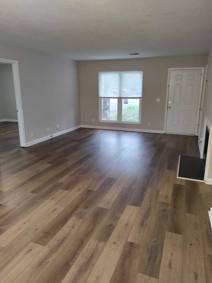 3155 Justin Towne Ct #NA - Photo 7 of 10