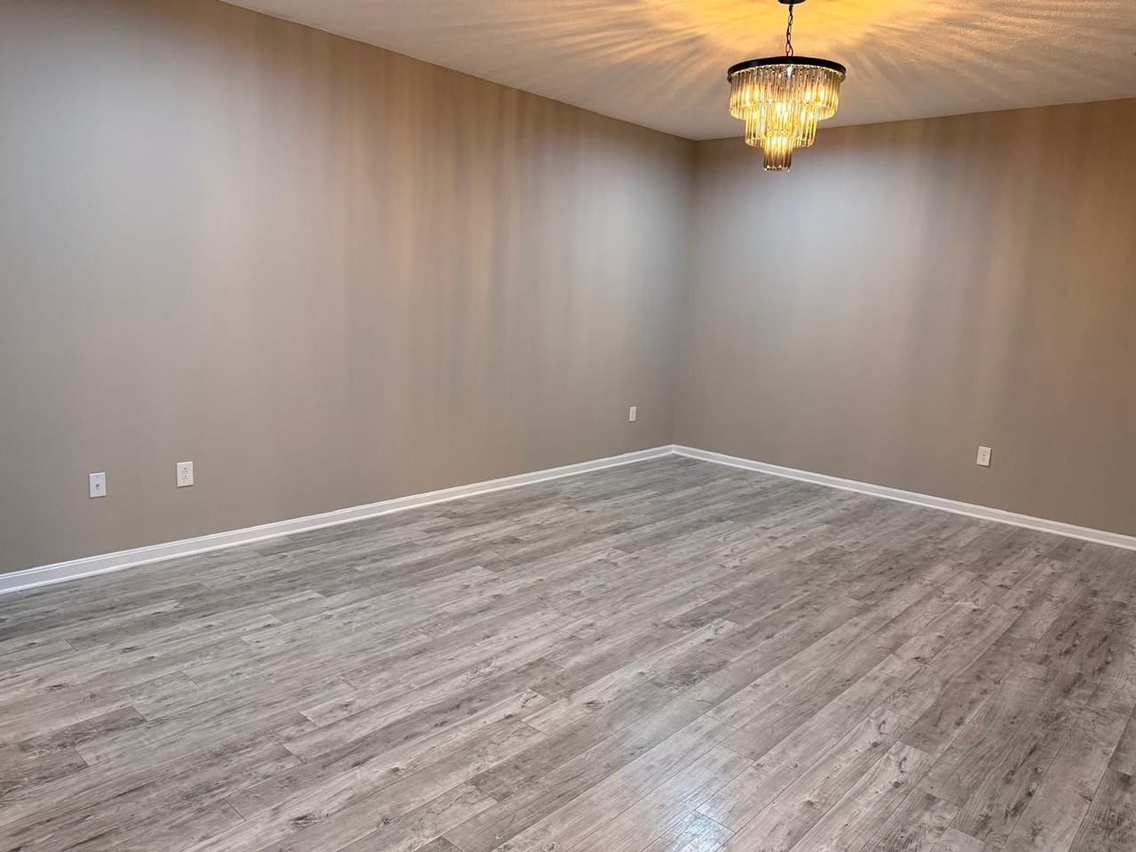 6900 Lady Abigail Dr #NA - Photo 6 of 30