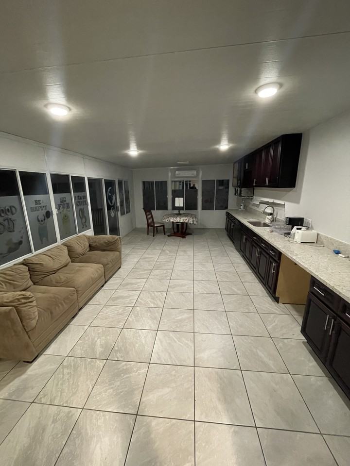 1515 E Rowland Ave #NA - Photo 7 of 24