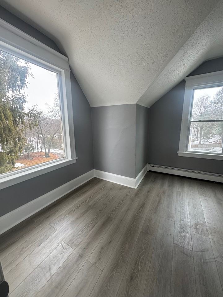 91 Draher St #3 - Photo 2 of 15