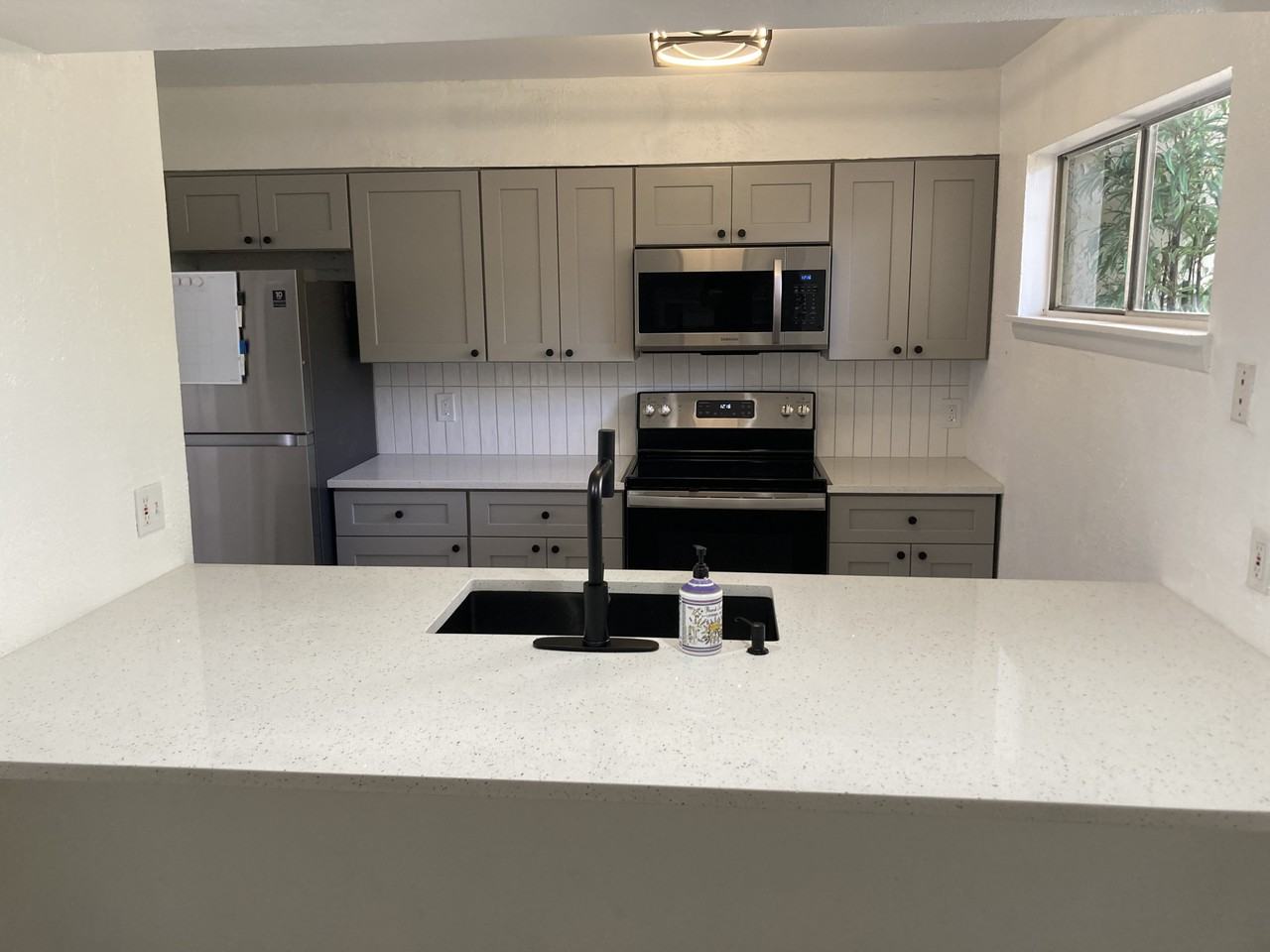 4455 Rayfield Dr - Photo 4 of 17