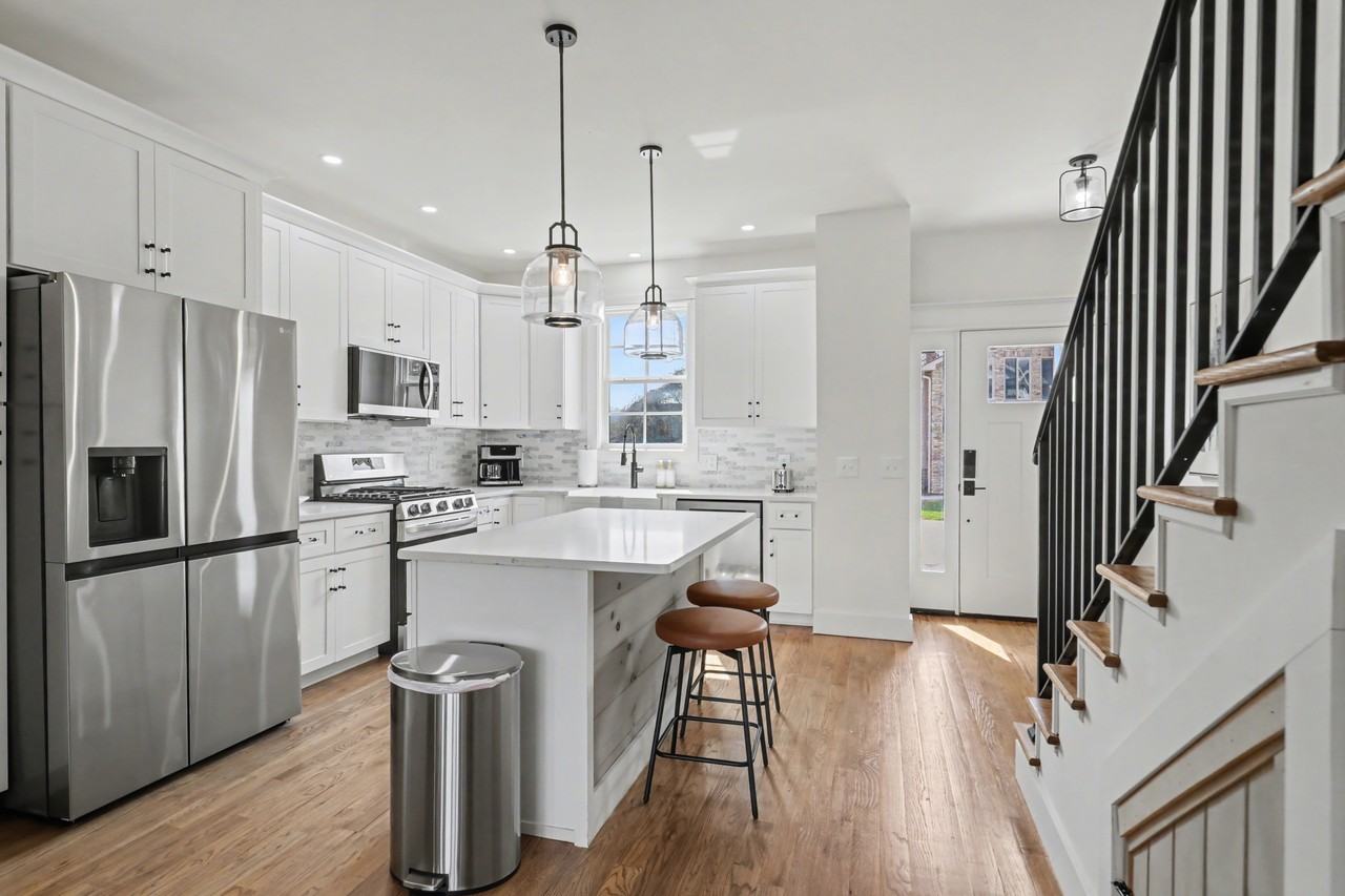 51 Cottonwood St #NA - Photo 4 of 50