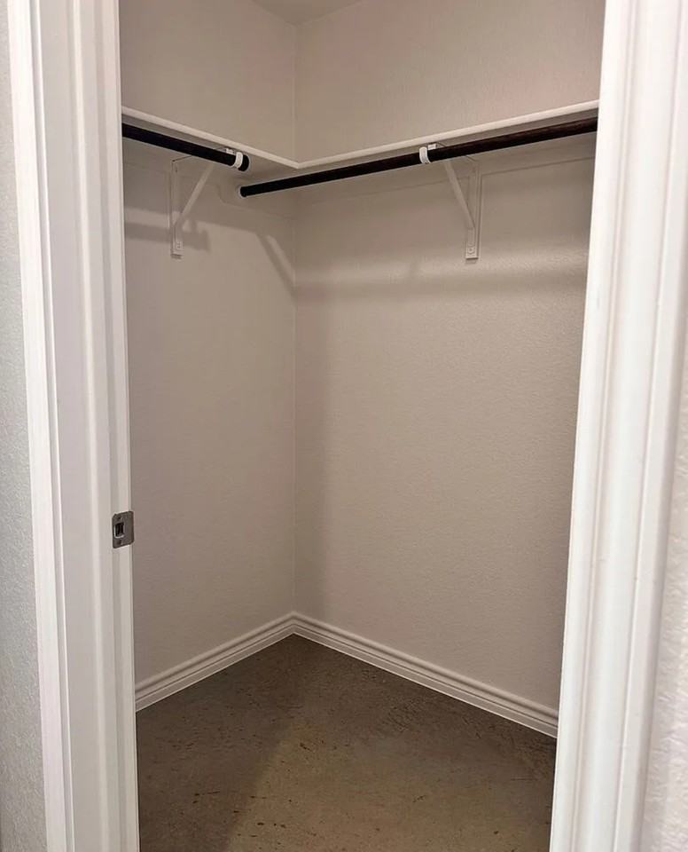 1277 Lehmann #B - Photo 4 of 8