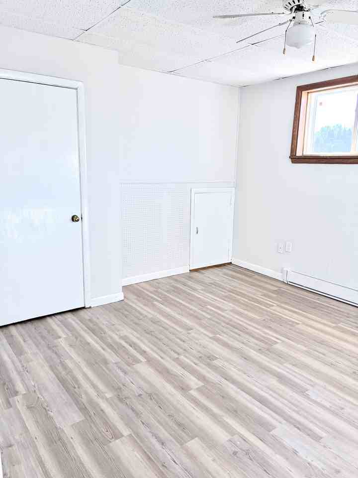 957 Pennsylvania Ave #8 - Photo 7 of 12