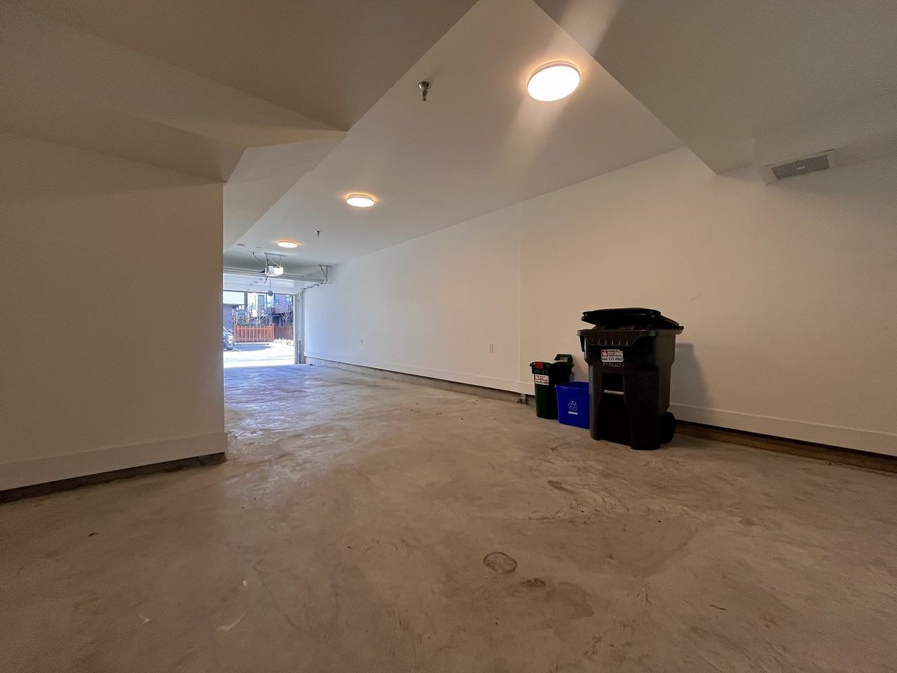 19749 55 Avenue #32 - Photo 3 of 37