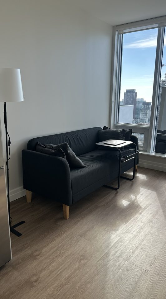 203 Jarvis Street - Photo 4 of 13